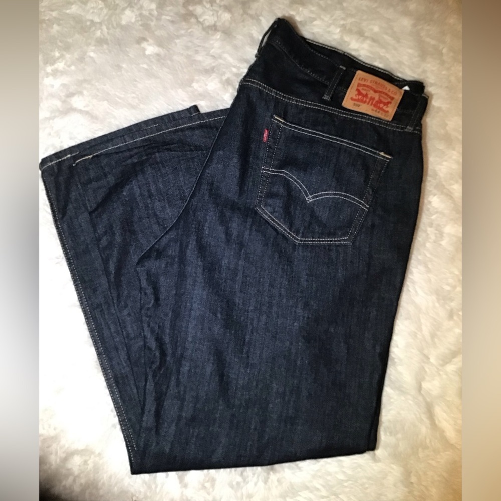 Levi Strauss Mens dark blue jeans size 44 X 32”